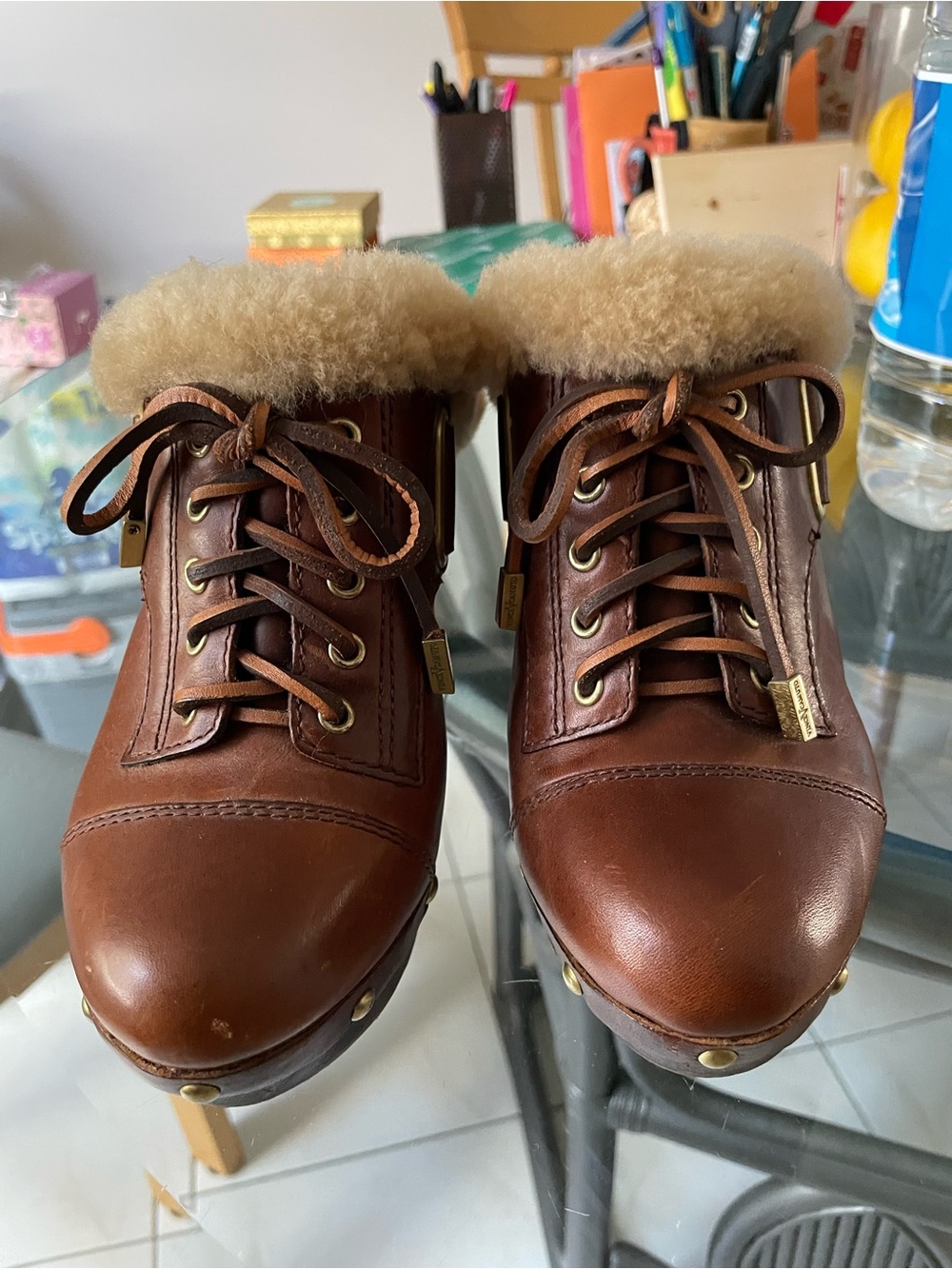 Vince Camuto Women's Brown Shearling-Trim Platform Clog Heels - Picture 3 of 6